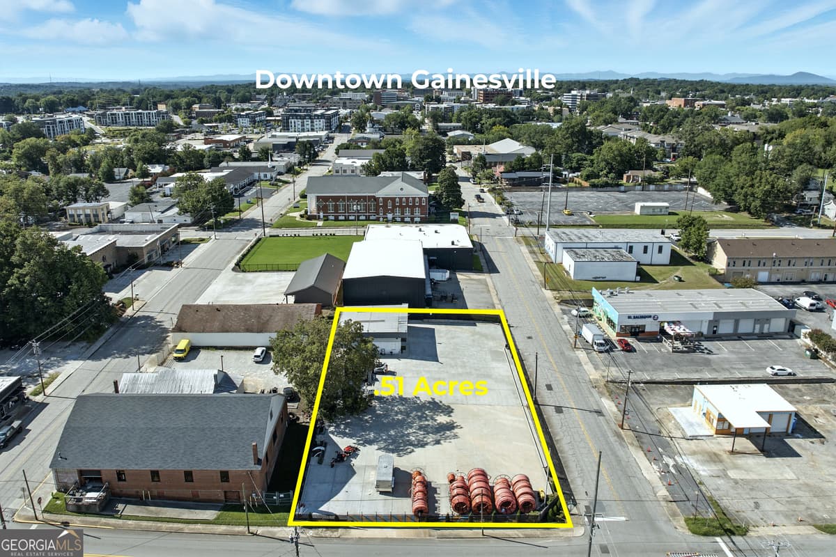 844 Bradford Street SW, Gainesville GA 30501