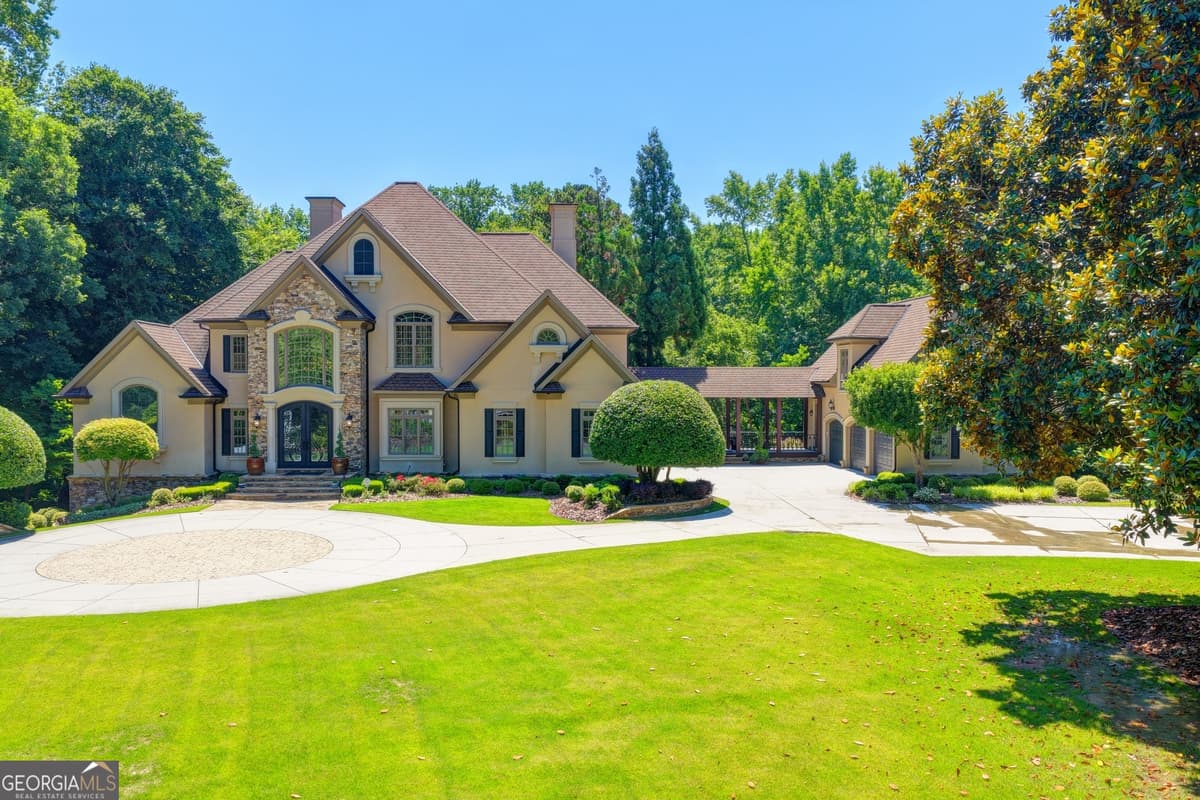 1390 Hillside Drive, Grayson GA 30017