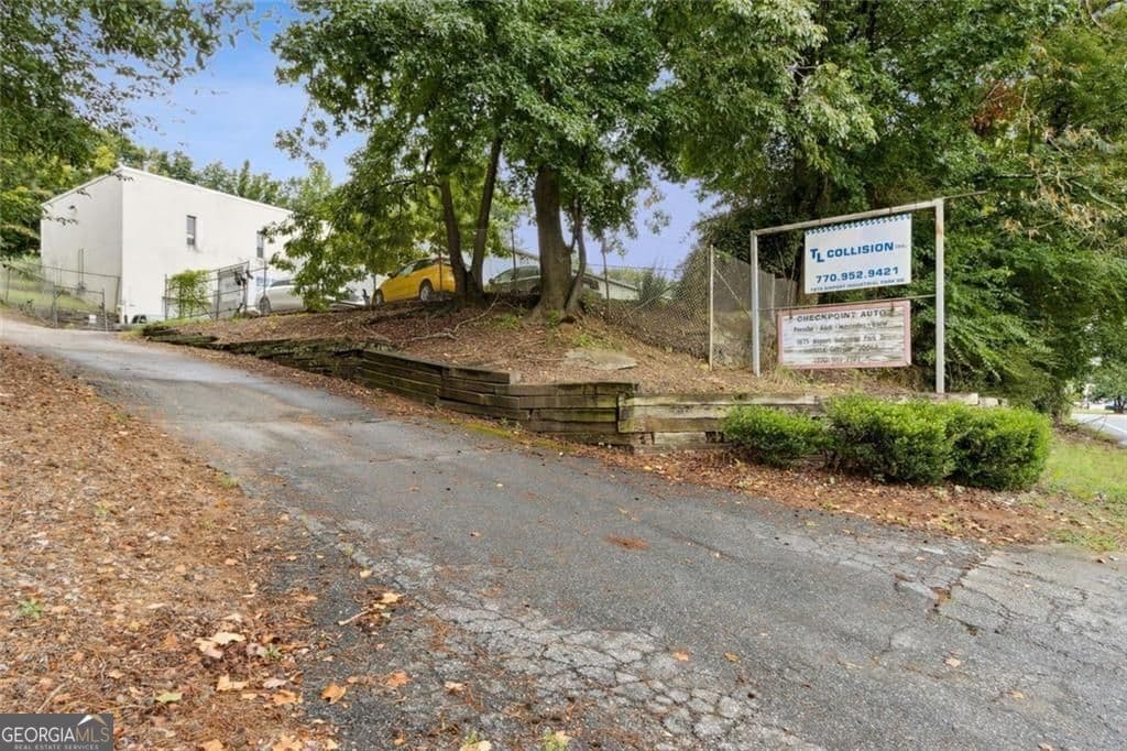 1875 Airport Industrial Park Drive SE, Marietta GA 30060