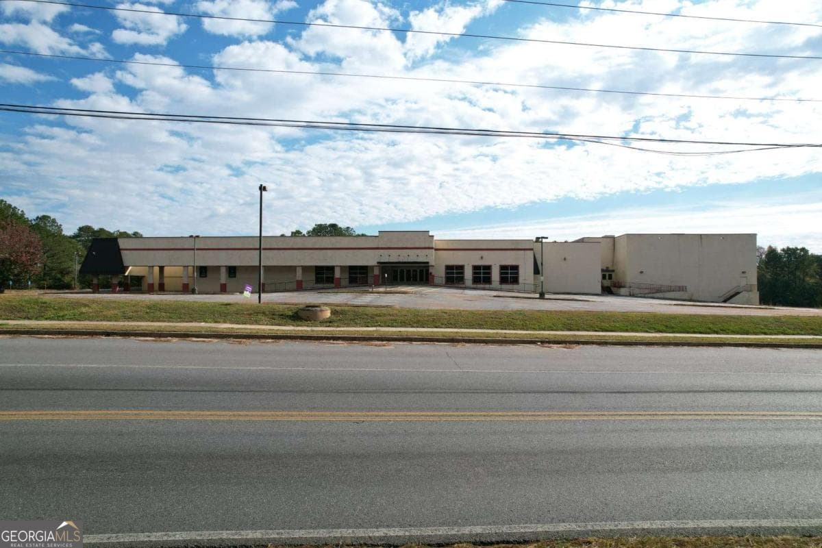 274 Highway 138 SW, Riverdale GA 30274