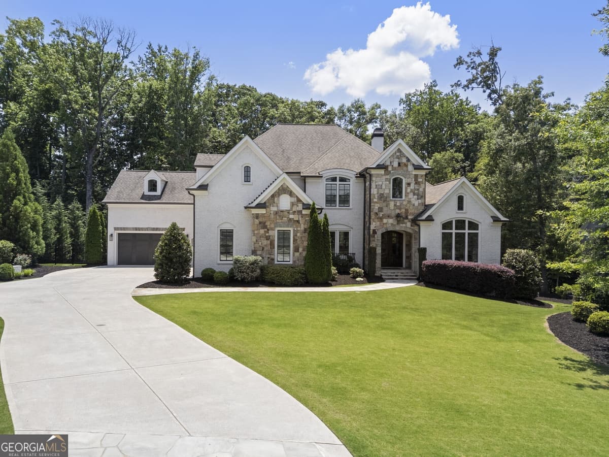 The Manor · 3213 Balley Forrest Drive, Alpharetta GA 30004