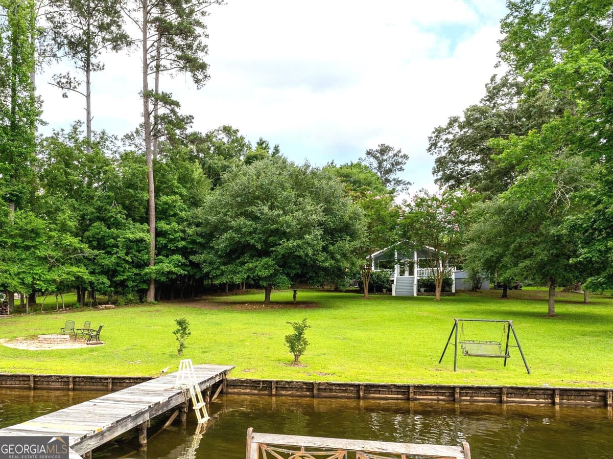 Airport · 291 W Lakeview Drive NE, Milledgeville GA 31061