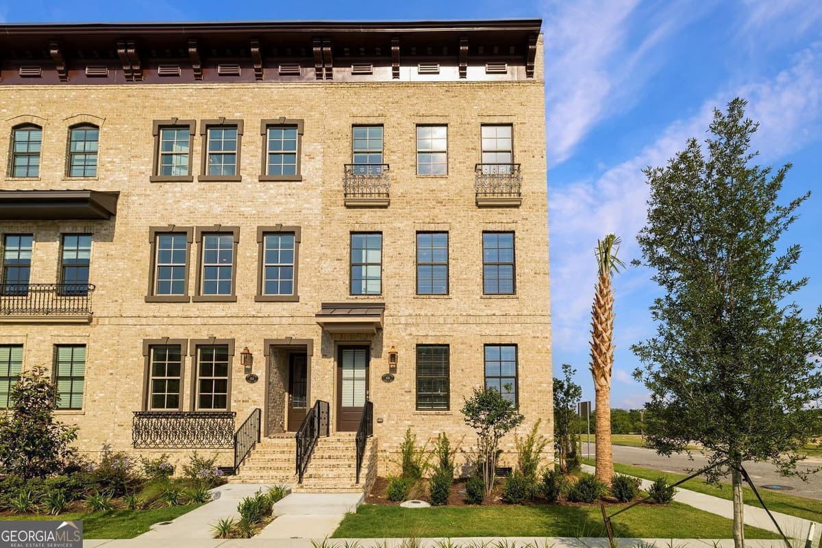 Upper East River · 416 Upper East Avenue, Savannah GA 31401