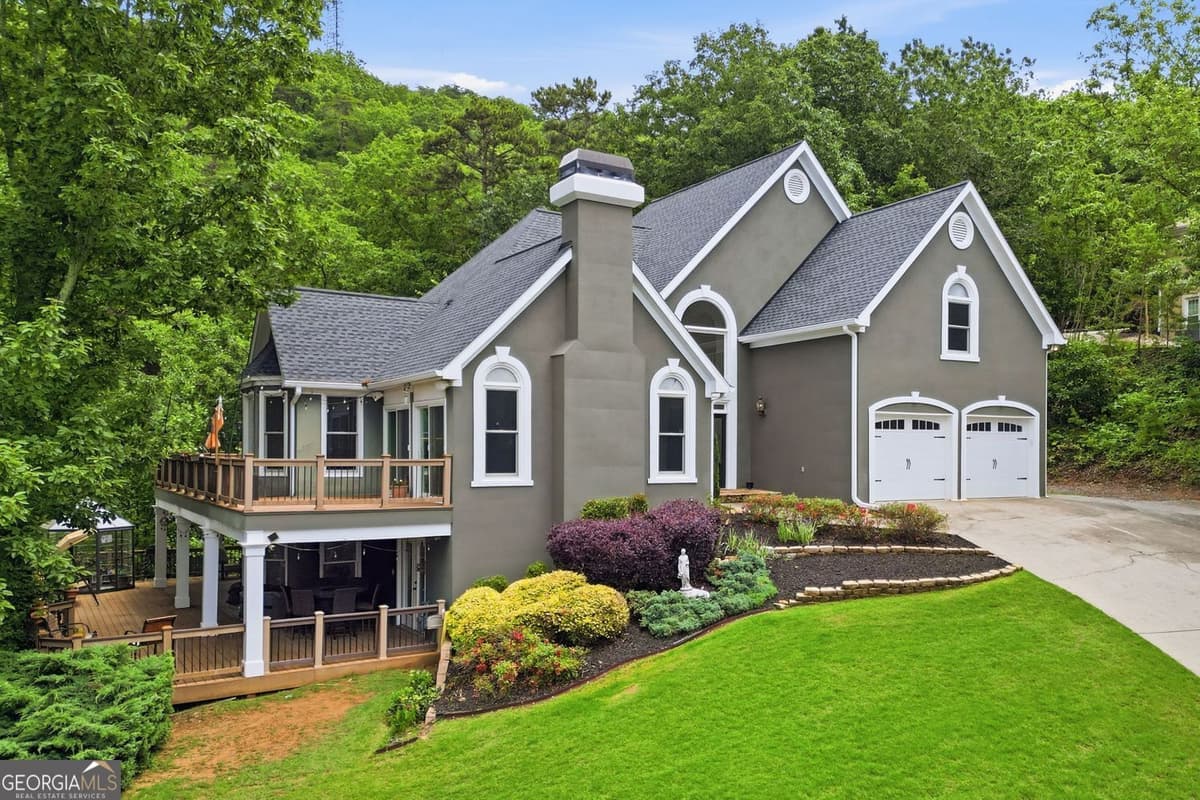 THE SUMMIT AT SWEAT MOUNTAIN · 2951 Summitop Court, Marietta GA 30066
