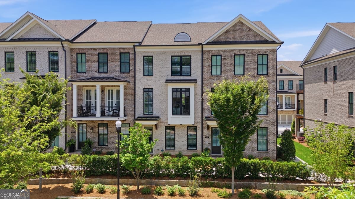 Towns On Thompson · 260 Briscoe Way, Alpharetta GA 30009