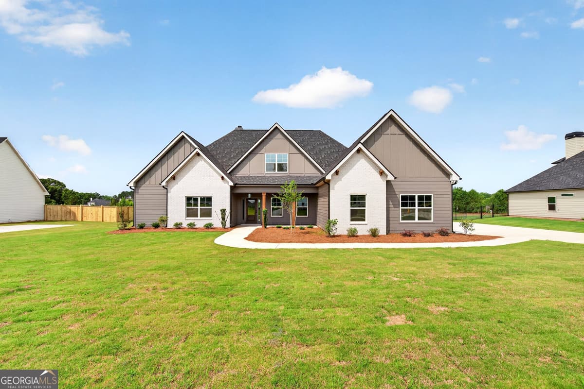 Grove Park · 296 Grove Park # 17, Senoia GA 30276