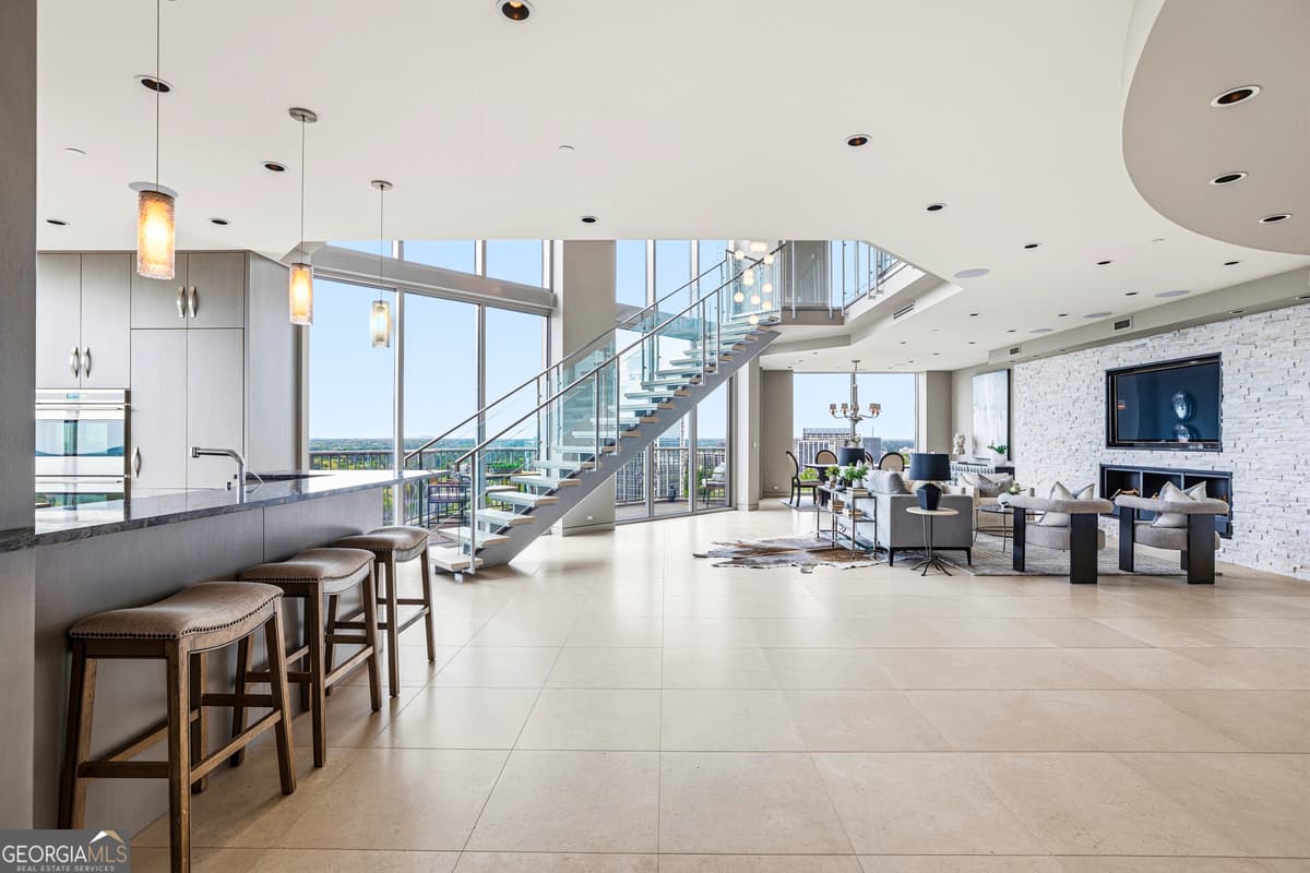 Gallery · 2795 Peachtree Road NE # 2601, Atlanta GA 30305