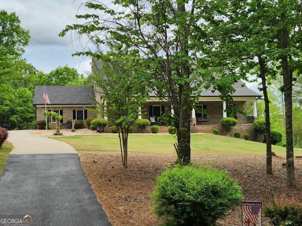 300 Brook Road, Barnesville GA 30204