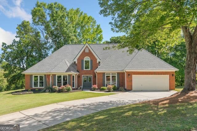 BROADWELL OAKS · 1905 Broadwell Oaks Drive, Alpharetta GA 30004