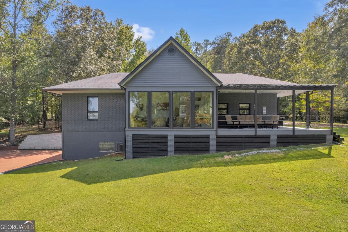 83 Sugar Cane Drive, Hartwell GA 30643