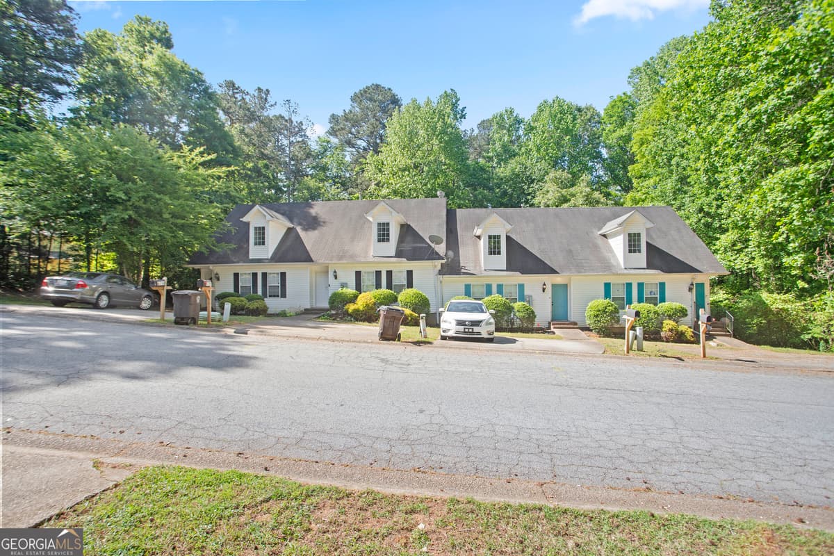 Lakewood Village · 6712 Lakewood Drive, Douglasville GA 30135