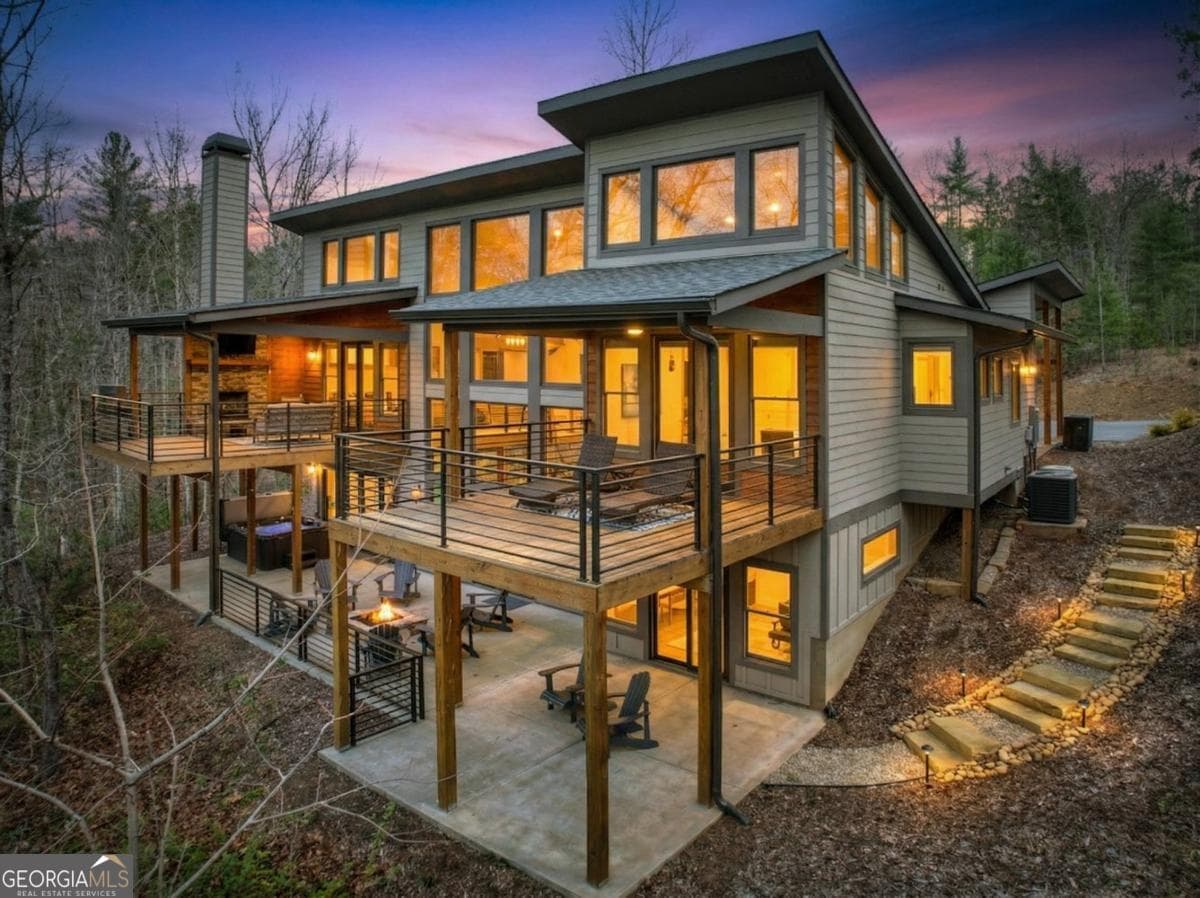 Watersong · 466 E Watersong Bluff, Ellijay GA 30540