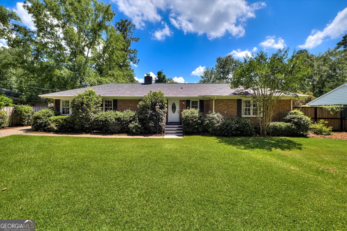 215 SE Barnard Avenue, Aiken SC 29801