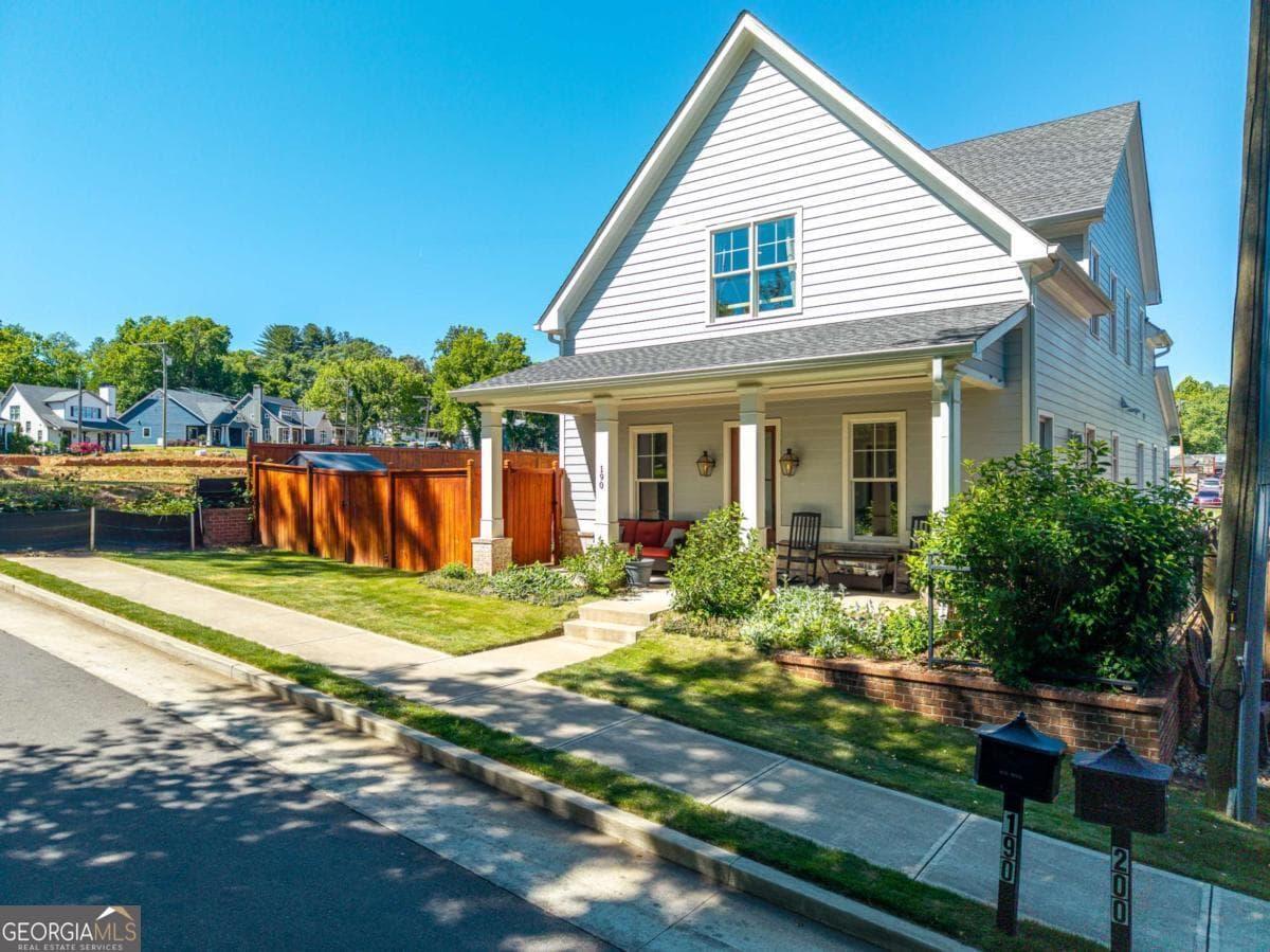 190 Chestnut Street, Ball Ground GA 30107