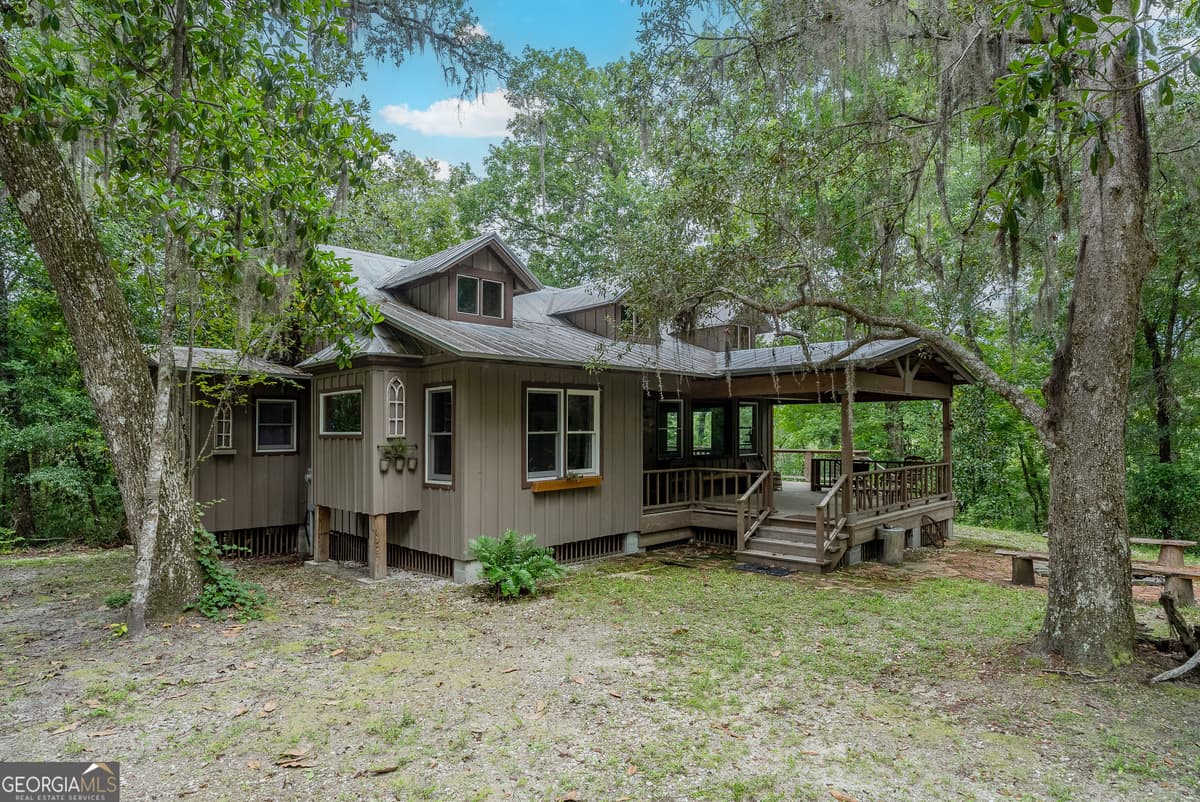 1360 Douglas Fish Camp Road, White Oak GA 31568