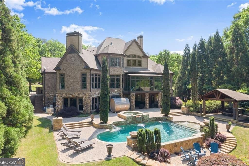 Lake Victoria Falls · 1225 Waterfall Lane NW, Acworth GA 30101