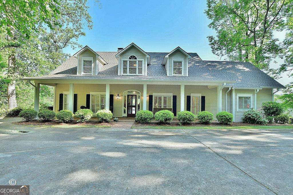LAKE HARDING - GEORGIA · 540 Hall Drive, Hamilton GA 31811