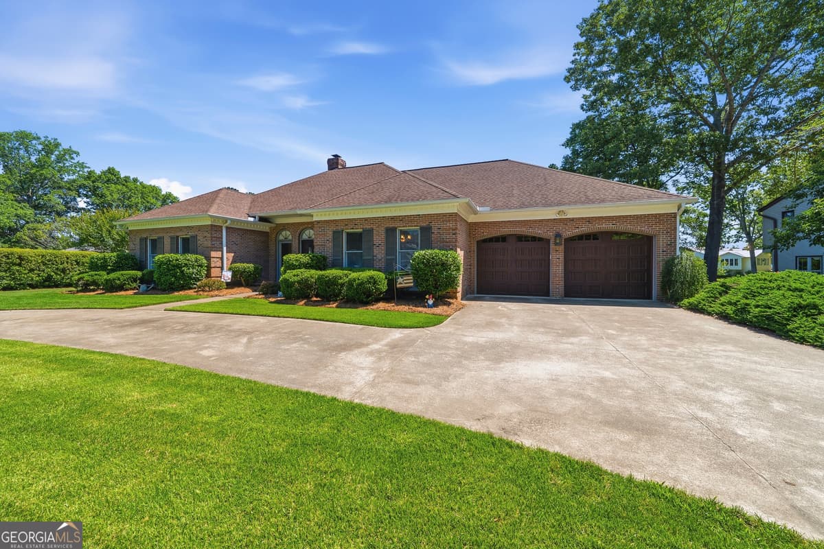 Forest Lake Village · 104 Spruce Point, Eatonton GA 31024