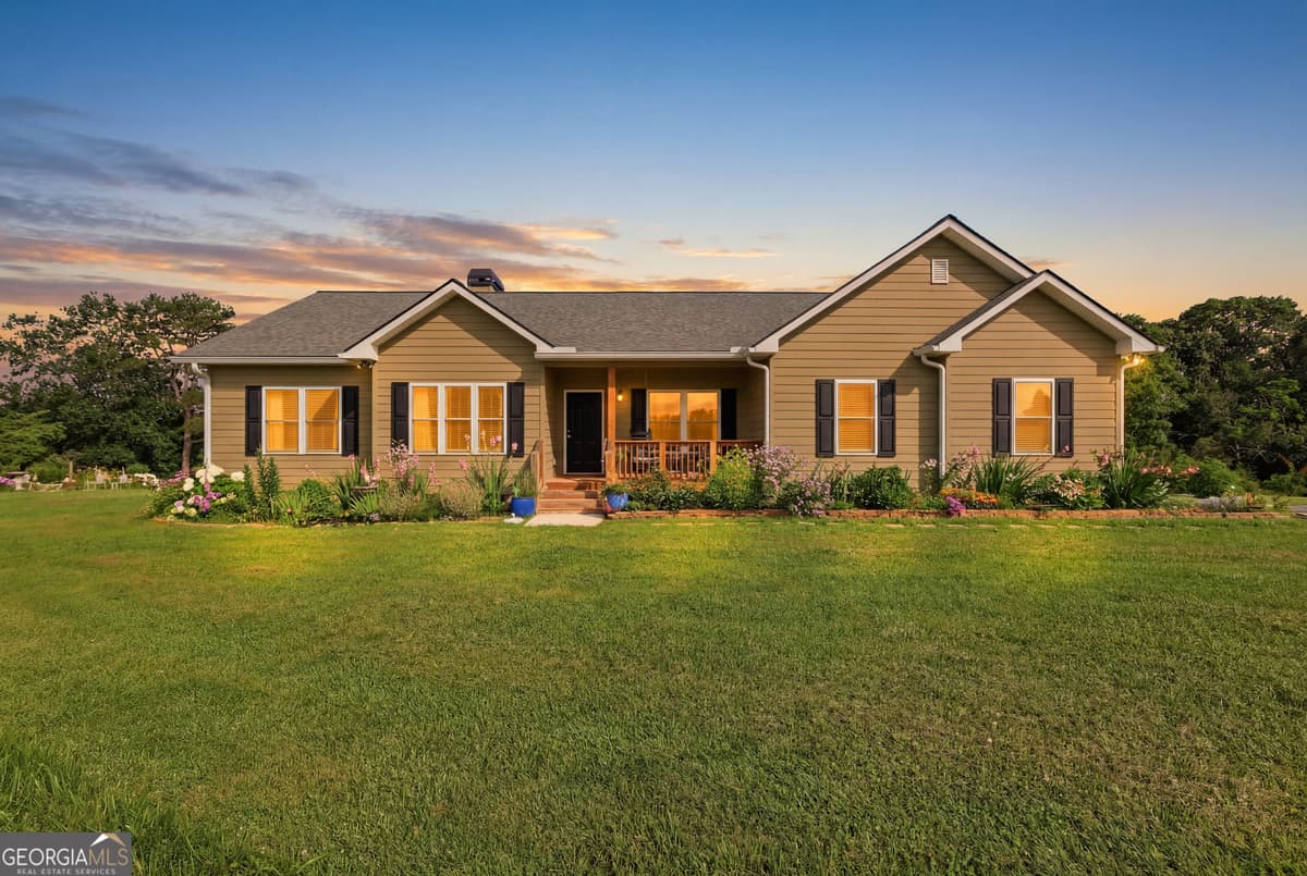 180 Mary Davidson Drive, Cleveland GA 30528