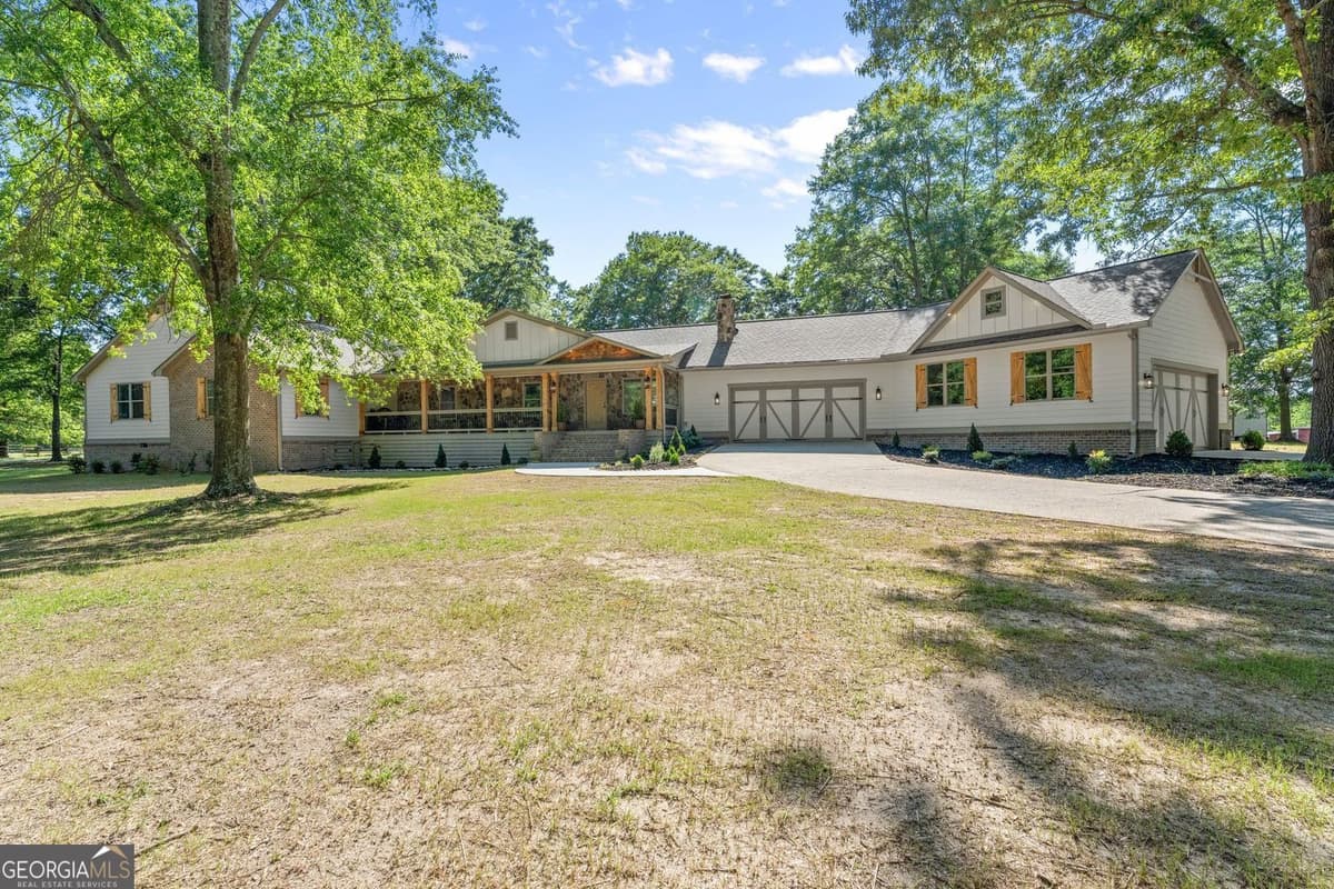 298 P J Roberts Road, Jefferson GA 30549
