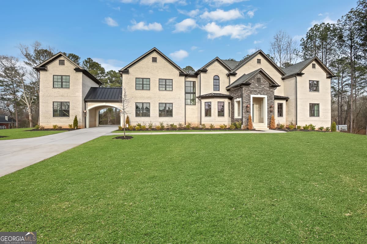 Thompson Manor · 15794 Thompson Road, Milton GA 30004