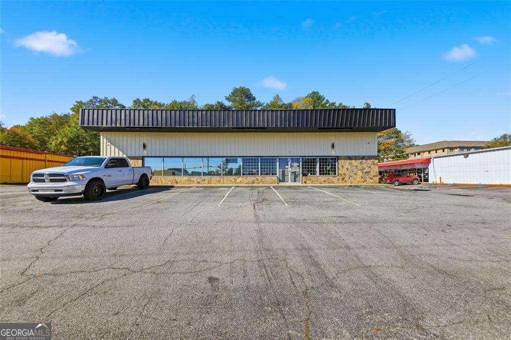 6843 HIGHWAY 85, Riverdale GA 30274