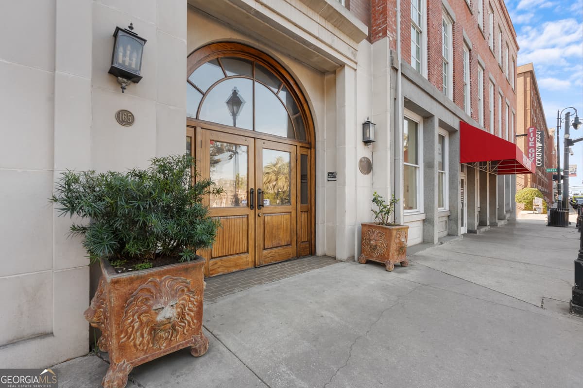 Historic District · 165 W Bay Street # 402W, Savannah GA 31401