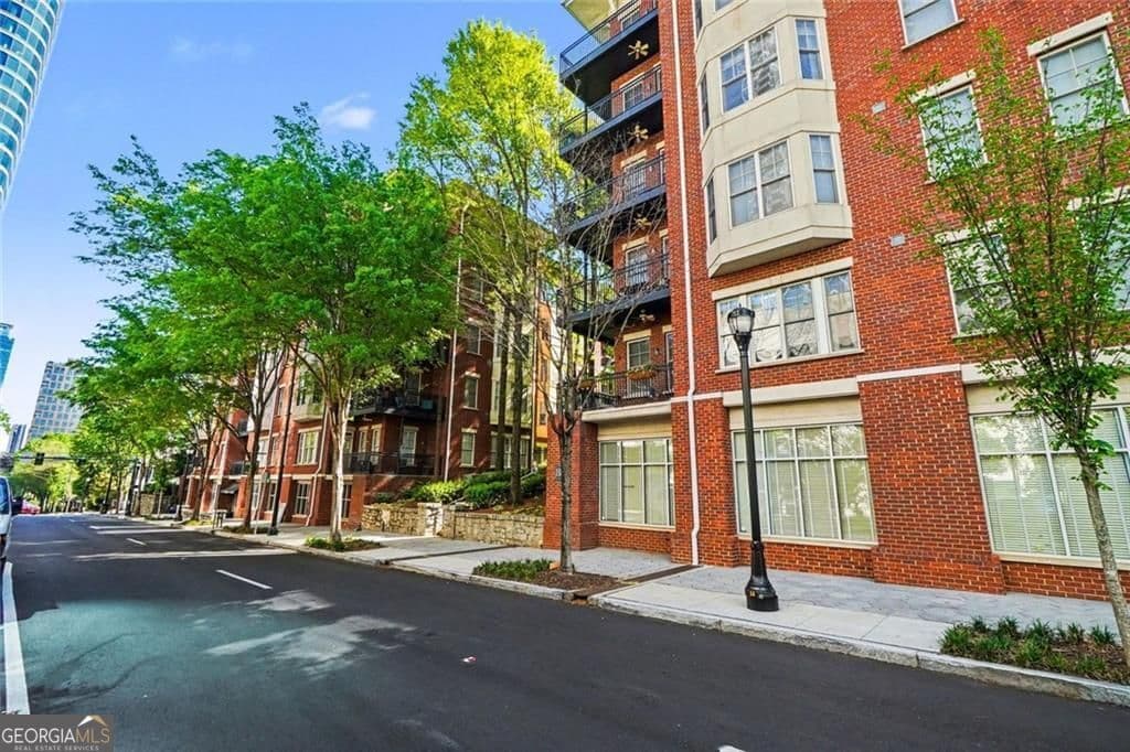 The Dakota · 850 Piedmont Avenue NE # 3312, Atlanta GA 30308