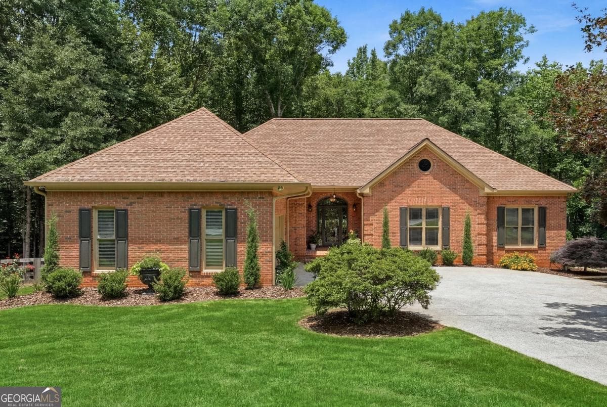 Calamar · 6530 Calamar Drive, Cumming GA 30040