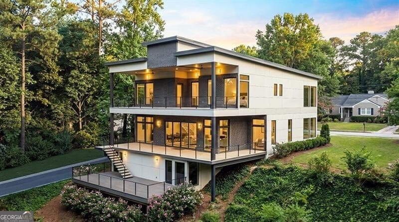 Brookhaven Fields · 1424 Sylvan Circle NE, Brookhaven GA 30319