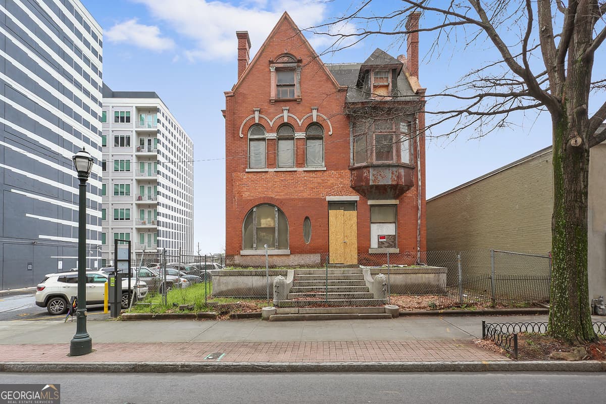 537 Peachtree Street, Atlanta GA 30308