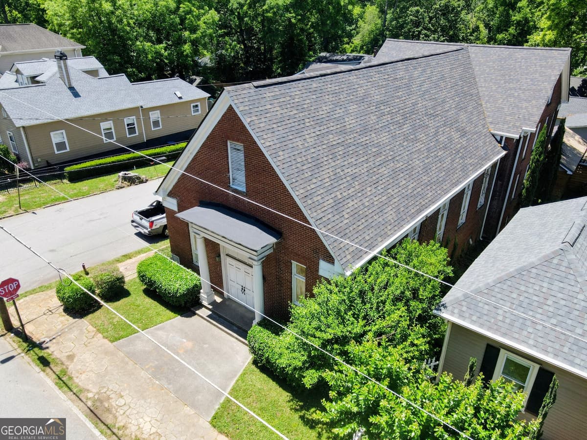 1076 Longley Avenue NW, Atlanta GA 30318