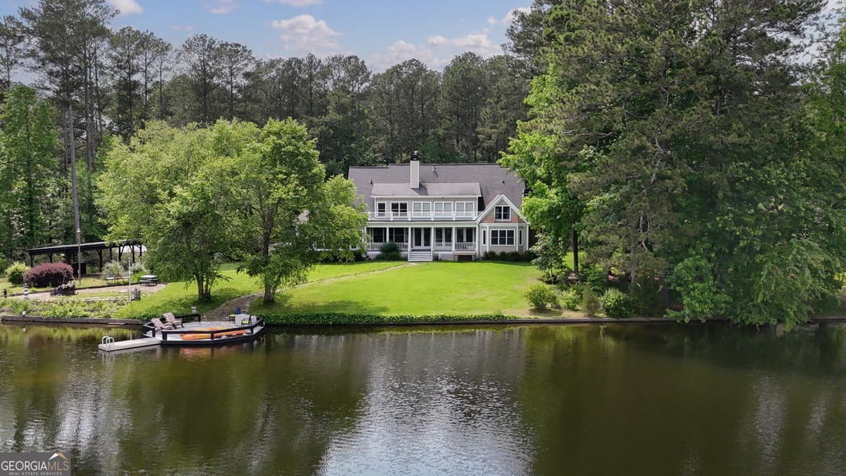 Stone Lea · 625 West Lake Drive, Oxford GA 30054