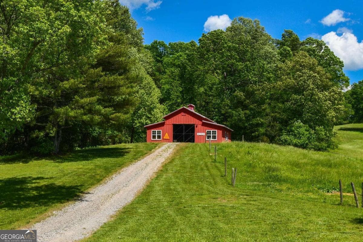 708 Hub Tatum Road, Sautee Nacoochee GA 30571