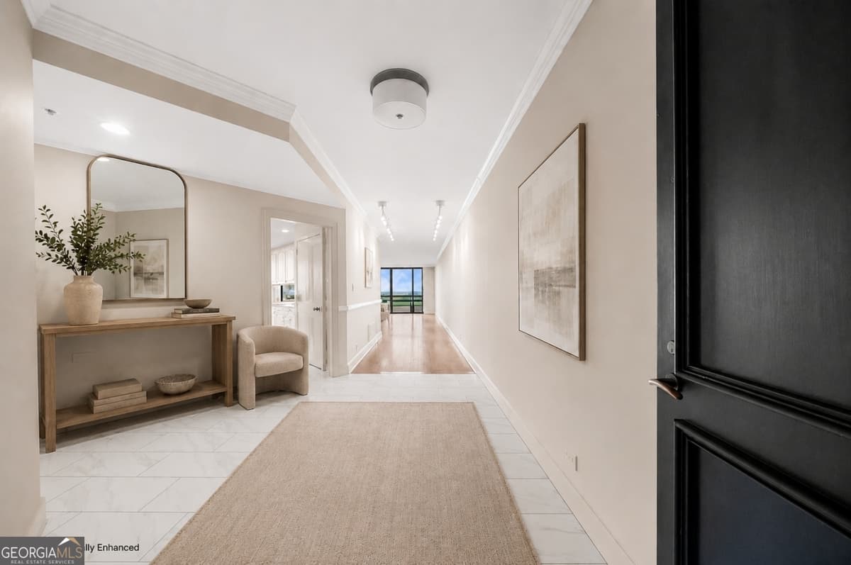 Park Place On Peachtree · 2660 Peachtree Road NW # 16C, Atlanta GA 30305