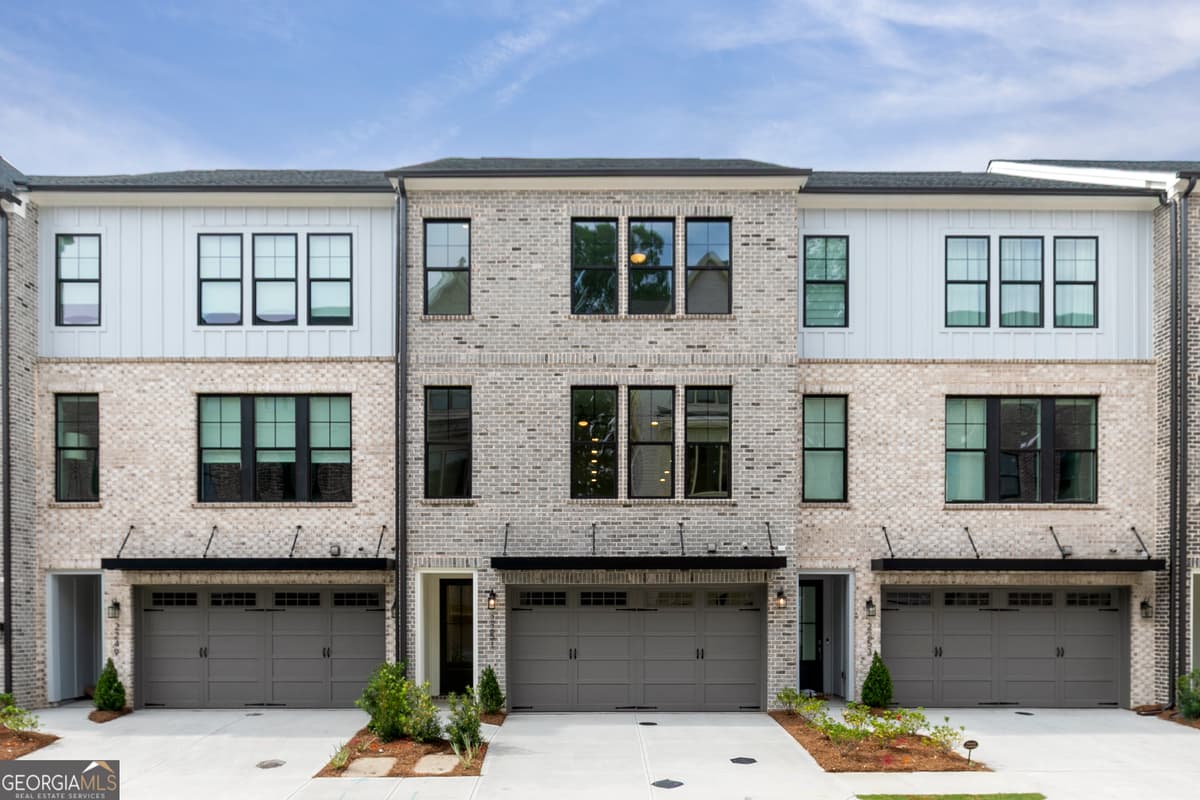 Overlook at Lenox Park · 2251 Crestview Drive NE, Brookhaven GA 30319
