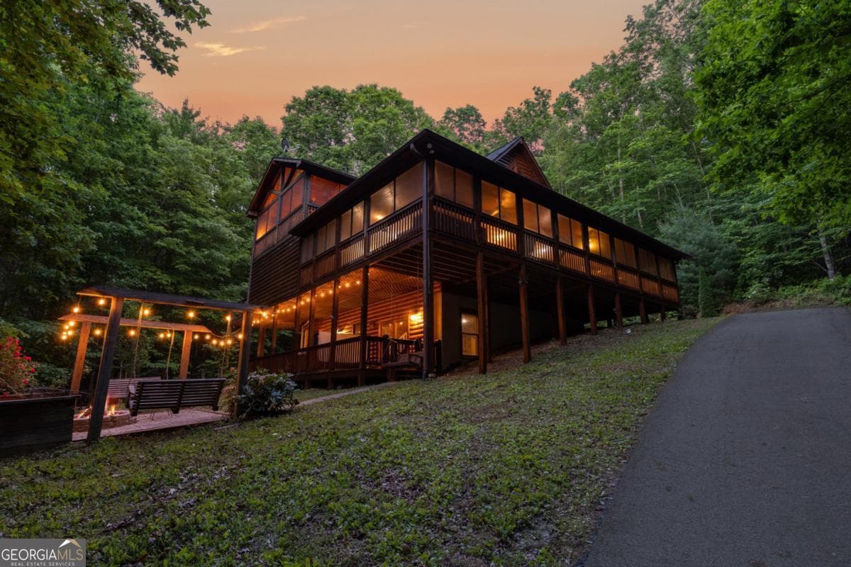 220 Solar Drive, Blue Ridge GA 30513