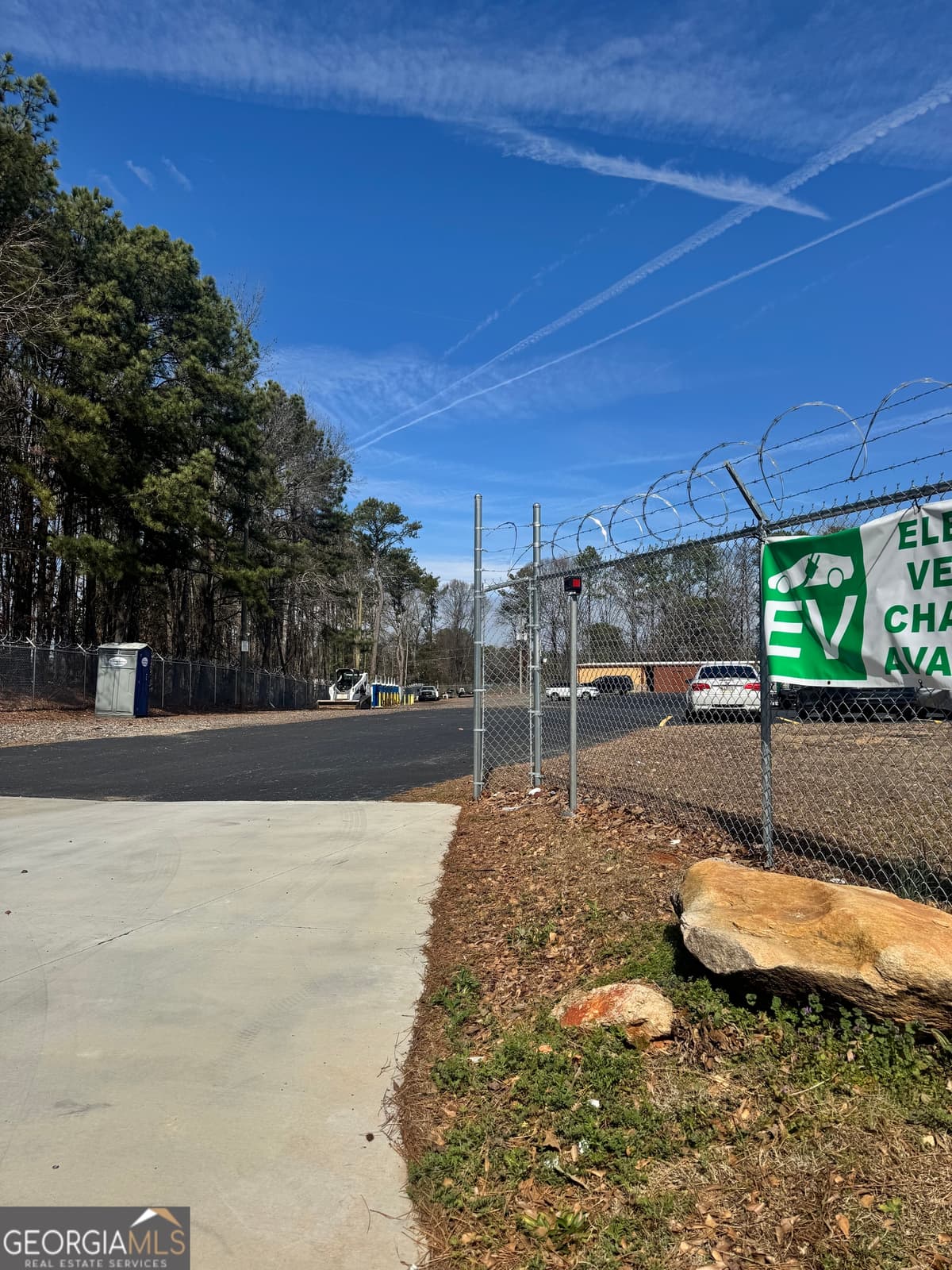 5221 N Lake Drive, Morrow GA 30260