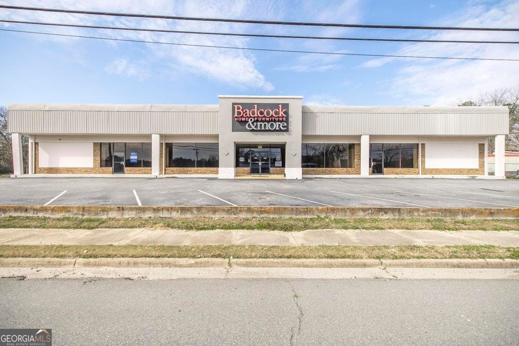 910 S 7th Street, Cordele GA 31015