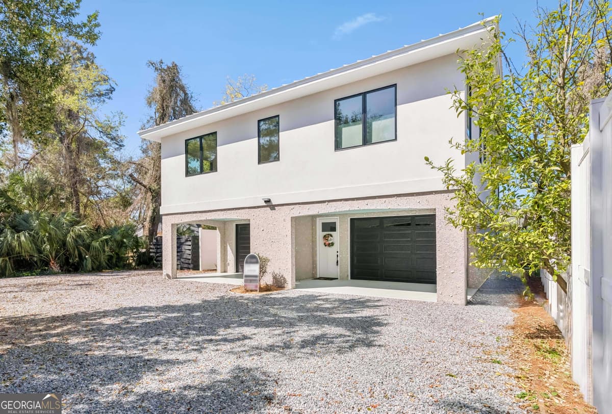 669 Arnold Lane, St. Simons GA 31522