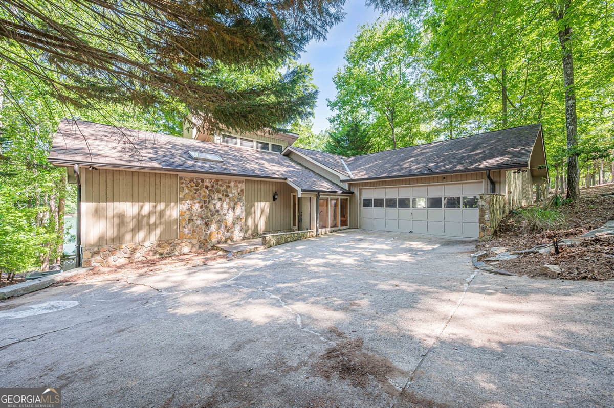 Lake Arrowhead · 137 Broadwater Court, Waleska GA 30183