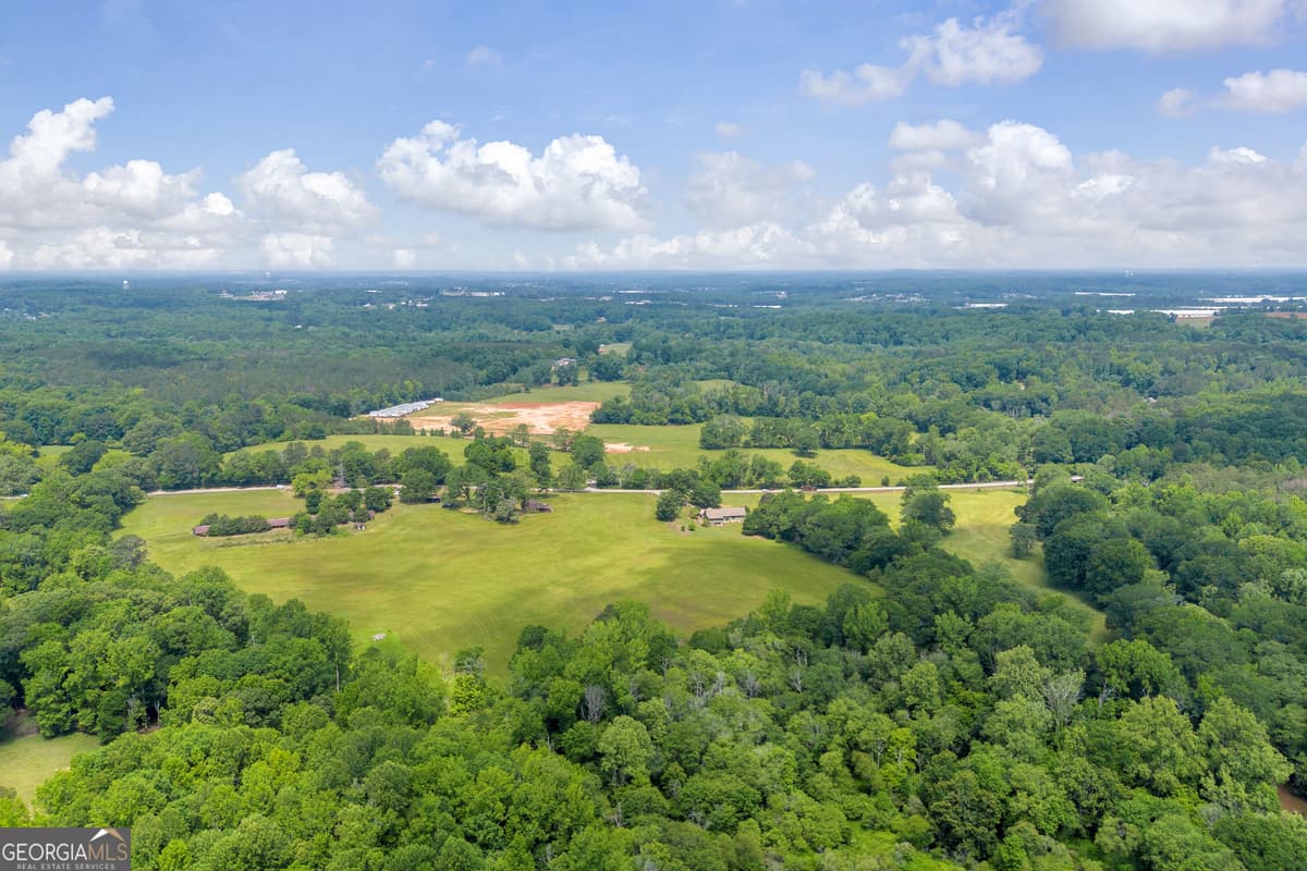 586 Covered Bridge Road, Hoschton GA 30548