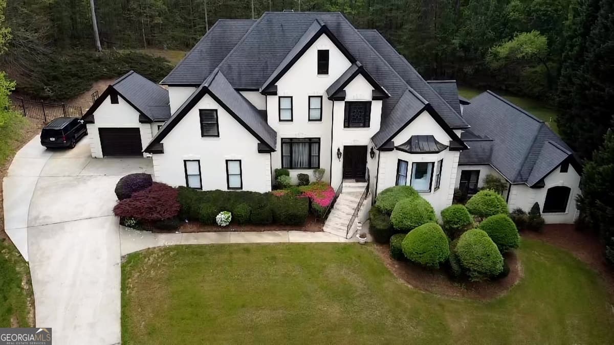 Guilford Forest · 4690 Hamden Forest Drive SW, Atlanta GA 30331