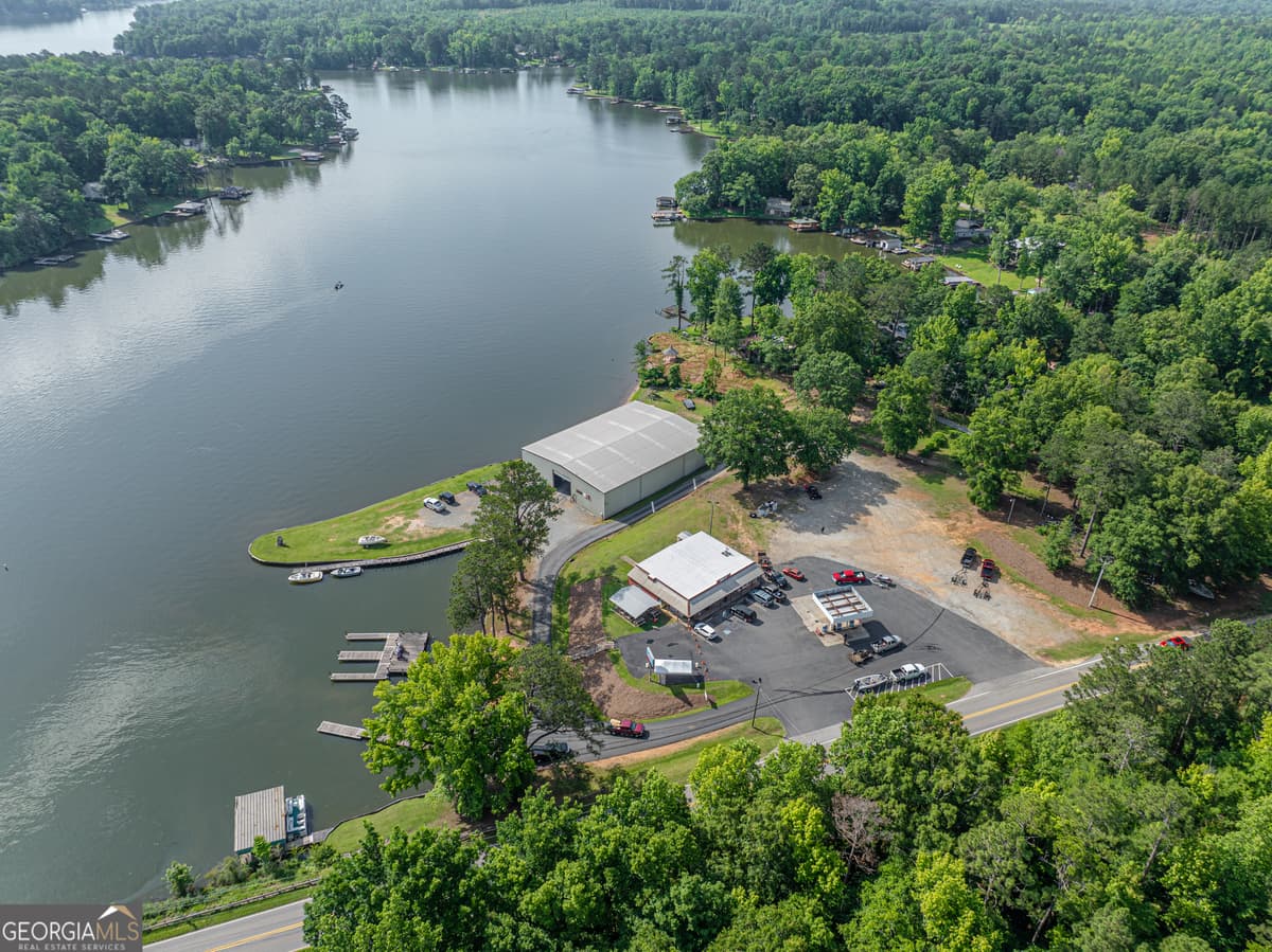 609 Twin Bridges Road, Eatonton GA 31024