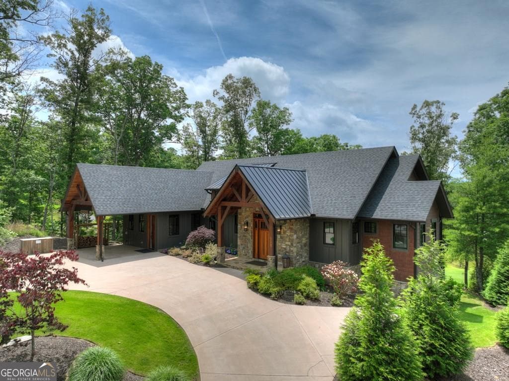 Old Toccoa Farm · 658 Old Toccoa Loop, Mineral Bluff GA 30559