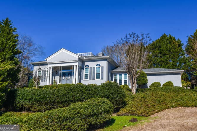 Chattahoochee Estates-The Pointe · 2901 Club Place, Gainesville GA 30506