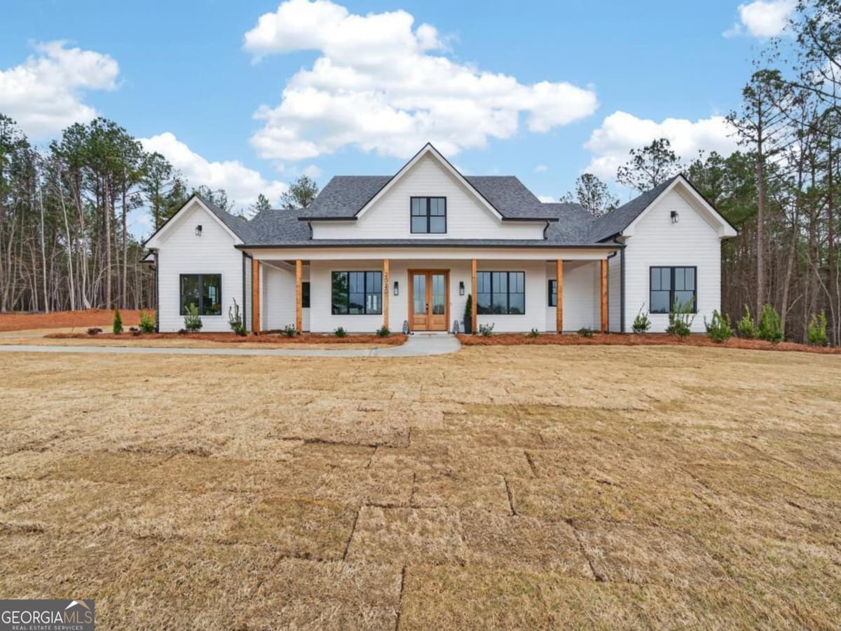 Emerald Shores · 2020 Clearwater Drive, White Plains GA 30678