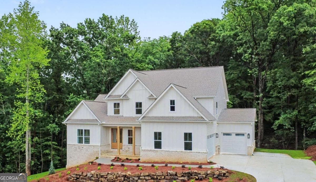 Dockside Cove · 6043 Bluewater Boulevard, Gainesville GA 30506