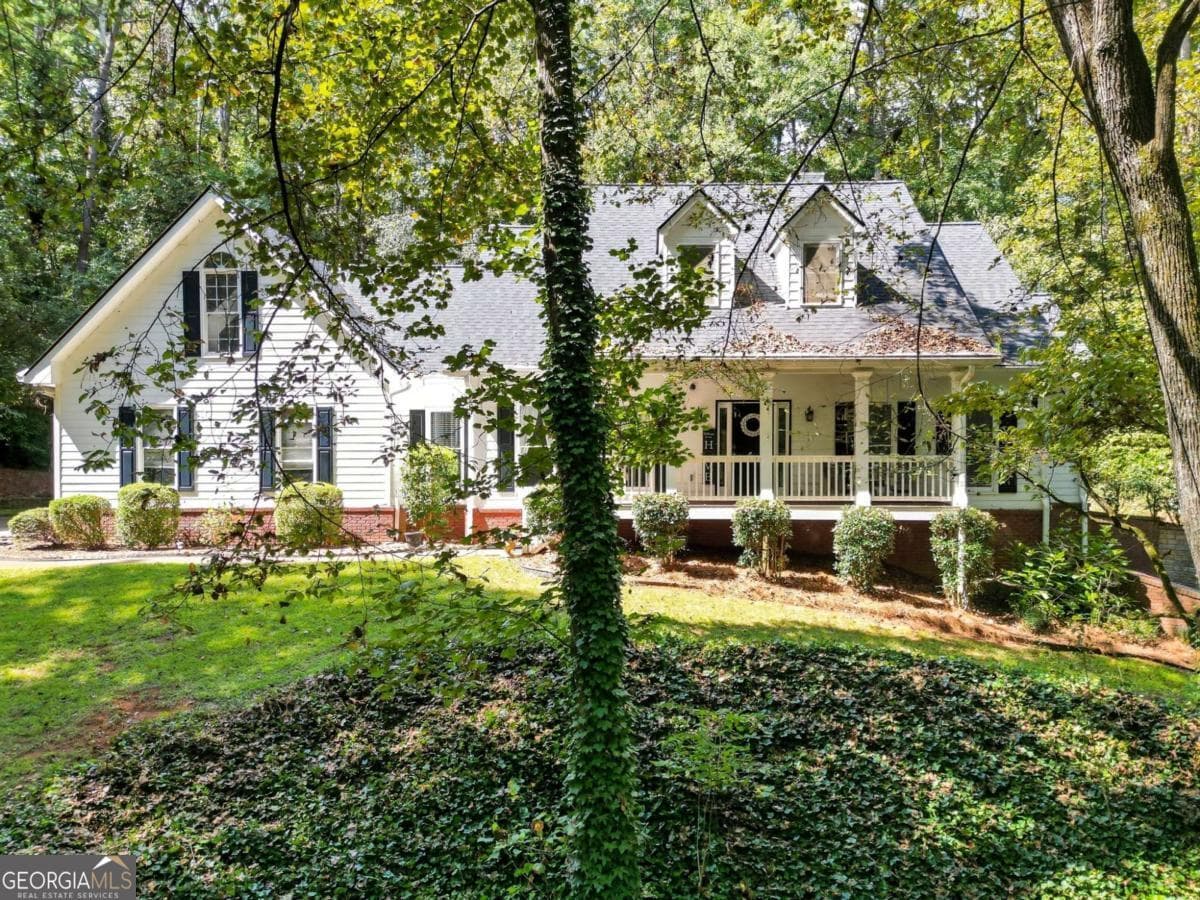 5090 Eubanks Road, Woodstock GA 30188