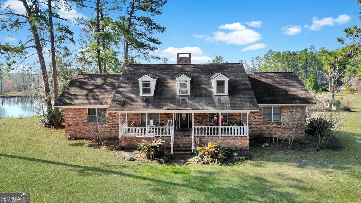 James Lewis · 2060 Us Highway 80 Highway, Bloomingdale GA 31302